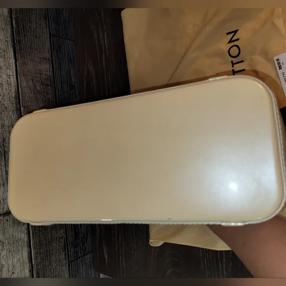 Louis Vuitton Avalon Vernis **READ DESCRIPTION ** - Picture 7 of 16